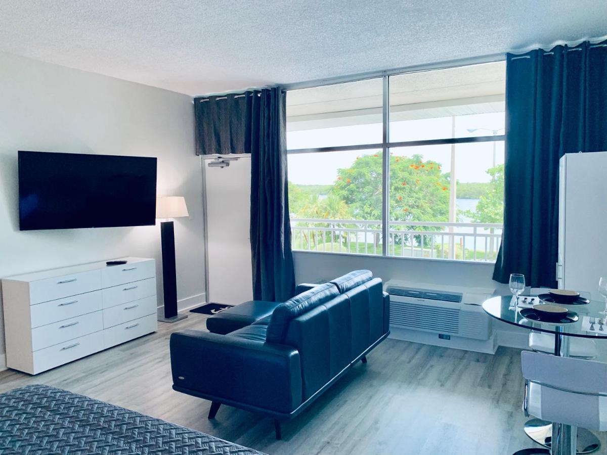 Bayside Retreat Aparthotel Ръскин Екстериор снимка